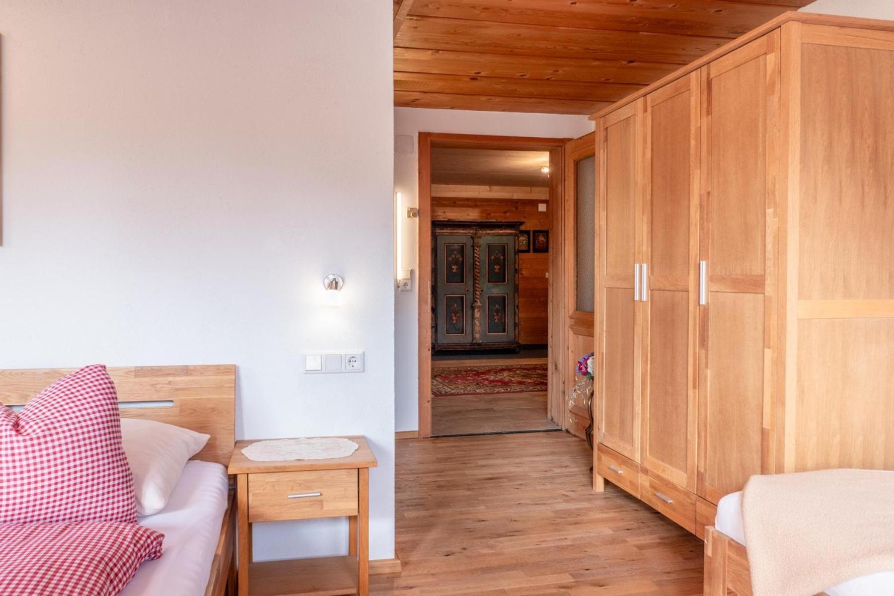 Alte Bildhauerei Appartement Aurach bei Kitzbuehel Buitenkant foto